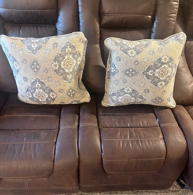 16 x 16 Throw pillows! Brand New! free shipping